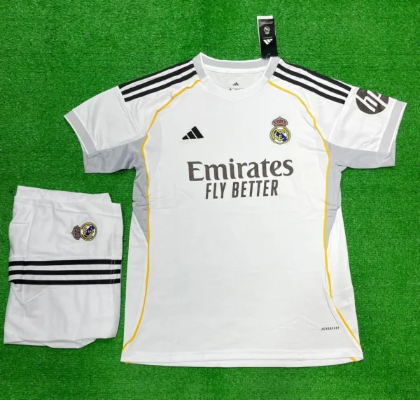 Real Madrid Home Kit 25/26 (FC SET)